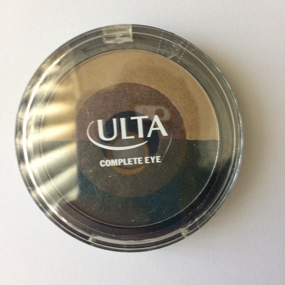 ULTA Complete Eye ALTERNATIVE NWTS 4 Shadows